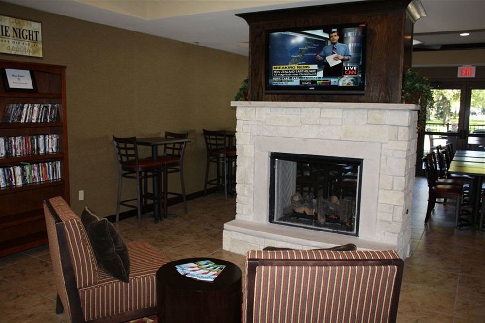 Parkwood Inn & Suites Manhattan Interior photo
